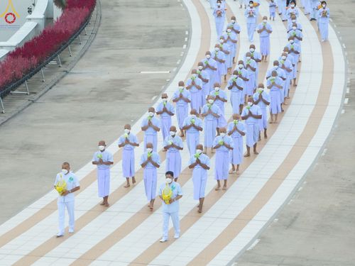 ภาพ No.50998:ประมวลภาพพิธีบรรพชาอุปสมบท โครงการบรรพชาอุปสมบทหมู่ รุ่นวันครูวิชชาธรรมกาย ปีพุทธศักราช 2565