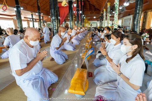 ภาพ No.40430:พิธีตัดปอยผม ปลงผม ขอขมารับผ้าไตรและพิธีบรรพชา ในโครงการอุปสมบท บูชาธรรมมหาปูชนียาจารย์ ประจำปี 2564 ชุดที่ 13