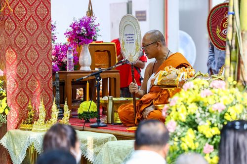 ภาพ No.53854:ประมวลภาพพิธีทอดกฐินสามัคคี ณ วัดแสงสรรค์ จ.ปทุมธานี (วันที่ 16 ตุลาคม พ.ศ. 2565)