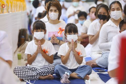 ภาพ No.50205:ประมวลภาพพิธีถวายมหาสังฆทาน 77 วัด ฉลองครบรอบ 7 ปี ศูนย์ปฏิบัติธรรมพัทลุง