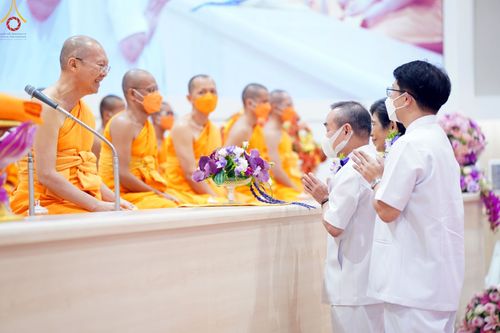 ภาพ No.53983:ประมวลภาพพิธีทอดกฐินบรมจักรพรรดิ ณ สถาบันธรรมชัย (วันที่ 16 ตุลาคม พ.ศ. 2565)