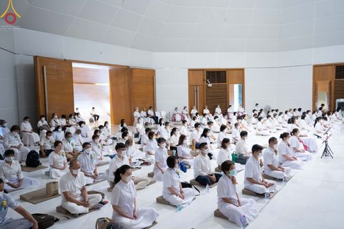 ภาพ No.50552:ประมวลภาพพิธีทอดผ้าป่าระบบไฟฟ้าถาวร ณ ศูนย์ปฏิบัติธรรมพระมงคลเทพมุนี