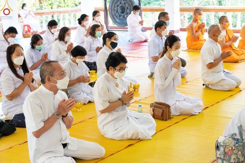 ภาพ No.43769:พิธีประดิษฐานพระบรมสารีริกธาตุเจดีย์พระพุทธเจ้า 28 พระองค์  ณ โบสถ์เรือหงษ์วัดพระธาตุแสนคำฟู 