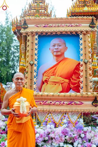 ภาพ No.49026:ประมวลภาพพิธีเก็บอัฐิและลอยอังคาร พระสุธรรมญาณวิเทศ  (สุธรรม สุธมฺโม)