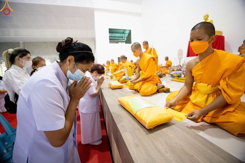 ภาพ No.53738:ประมวลภาพพิธีทอดกฐินสามัคคี ณ ศูนย์อบรมเยาวชนลาดหลุมแก้ว จ.ปทุมธานี (วันที่ 16 ตุลาคม พ.ศ. 2565)