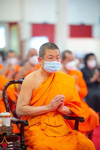 ภาพ No.40639:วัดพระธรรมกาย เป็นเจ้าภาพพิธีบำเพ็ญกุศลสวดพระอภิธรรมอุทิศถวายพระเดชพระคุณ พระวิสุทธิวงศาจารย์