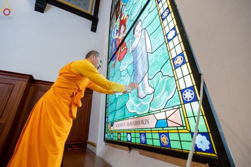 ภาพ No.54750:ประมวลภาพพิธีทอดกฐิน ณ วัดพระธรรมกายนิวคาสเซิล ประเทศอังกฤษ  (วันที่ 30 ตุลาคม พ.ศ. 2565)