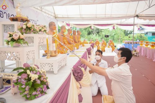 ภาพ No.53109:ประมวลภาพพิธีทอดกฐินสามัคคี ณ ศูนย์ปฏิบัติธรรมวิหารแดง จ.สระบุรี (วันที่ 15 ตุลาคม พ.ศ. 2565)
