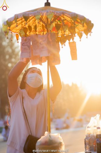 ภาพ No.41030:พิธีตัดปอยผม ปลงผม ขอขมารับผ้าไตรและพิธีบรรพชา ในโครงการอุปสมบท บูชาธรรมมหาปูชนียาจารย์ ประจำปี 2564 ชุดที่ 19