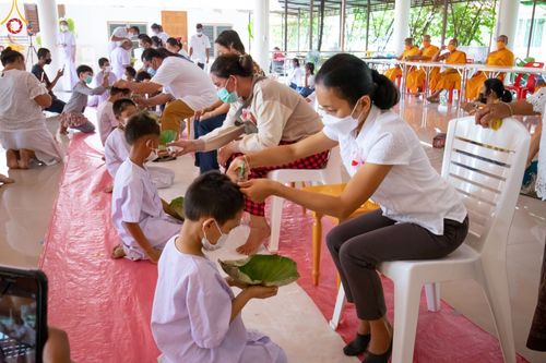 ภาพ No.44826:ประมวลภาพพิธีบรรพชา ในโครงการบรรพชาสามเณรฟื้นฟูพระพุทธศาสนาทั่วไทย ณ ศูนย์อบรมเยาวชนบางปะหัน