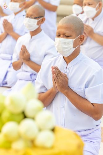 ภาพ No.44201:ประมวลภาพพิธีเวียนประทักษิณ, พิธีวันทาพระมหาธรรมกายเจดีย์ และพิธีขอขมารับผ้าไตร โครงการบวชภาคฤดูร้อน พ.ศ. 2565