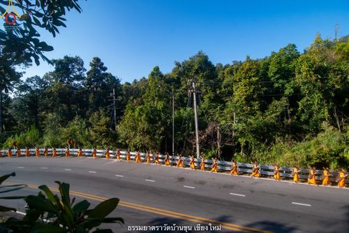 ภาพ No.39945:คณะพระภิกษุ - สามเณร วัดบ้านขุนกว่า ๓๐๐ รูป เดินธรรมยาตราฉลองแชมป์บาลี ๒๕๖๔