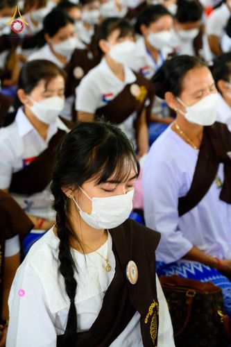 ภาพ No.52043:ประมวลภาพพิธีตักบาตรมิตรภาพไทย-เมียนมาร์ 105 รูป ณ วัดพระธรรมกาย