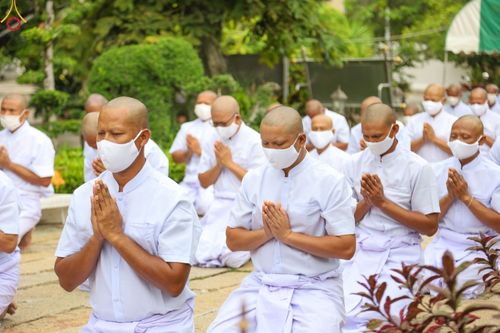 ภาพ No.48037:ประมวลภาพพิธีเวียนประทักษิณ และบรรพชาอุปสมบท รุ่นเข้าพรรษา ปี 2565