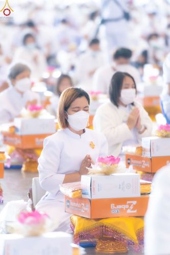 ภาพ No.48183:ประมวลภาพพิธีถวายผ้าอาบน้ำฝน และประทีปโคมไฟ เนื่องในวันอาสาฬหบูชา ประจำปี 2565