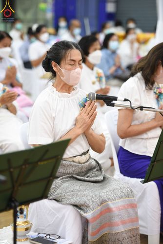 ภาพ No.49778:ประมวลภาพพิธีสักการะรูปหล่อพระมงคลเทพมุนี หลวงปู่วัดปากน้ำ ณ ห้างทวีกิจคอมเพล็กซ์ อ.เมือง จ.สระบุรี