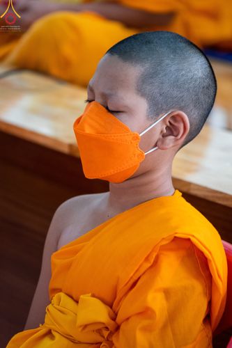 ภาพ No.45959:ประมวลภาพพิธีตักบาตร โครงการบรรพชาสามเณรฟื้นฟูพระพุทธศาสนาทั่วไทย ณ ศูนย์ปฏิบัติธรรมสมุทรปราการบางบ่อ 