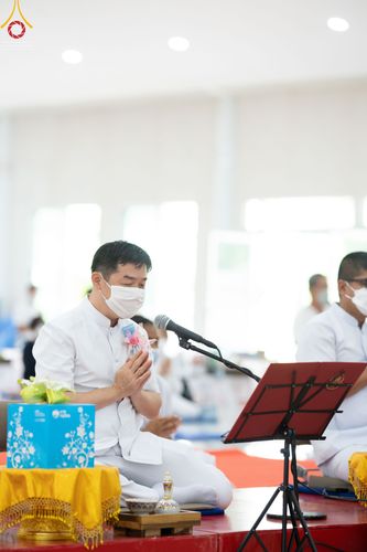 ภาพ No.45368:ประมวลภาพพิธีตักบาตรสามเณรใหม่ โครงการบรรพชาสามเณรฟื้นฟูพระพุทธศาสนาทั่วไทย ณ ศูนย์อบรมเยาวชนนครปฐม