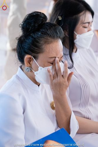 ภาพ No.40435:พิธีตัดปอยผม ปลงผม ขอขมารับผ้าไตรและพิธีบรรพชา ในโครงการอุปสมบท บูชาธรรมมหาปูชนียาจารย์ ประจำปี 2564 ชุดที่ 13