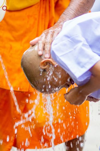 ภาพ No.43899:ประมวลภาพพิธีปลงผมธรรมทายาท โครงการบรรพชาสามเณรฟื้นฟูพระพุทธศาสนาทั่วไทย ณ ศูนย์อบรมเยาวชนนครปฐม