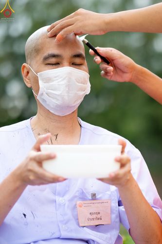 ภาพ No.44143:ประมวลภาพพิธีตัดปอยผมนาคธรรมทายาท รุ่นวันคุ้มครองโลกเฟส 2  ณ วัดพระธรรมกาย