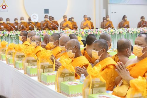 ภาพ No.50204:ประมวลภาพพิธีถวายมหาสังฆทาน 77 วัด ฉลองครบรอบ 7 ปี ศูนย์ปฏิบัติธรรมพัทลุง