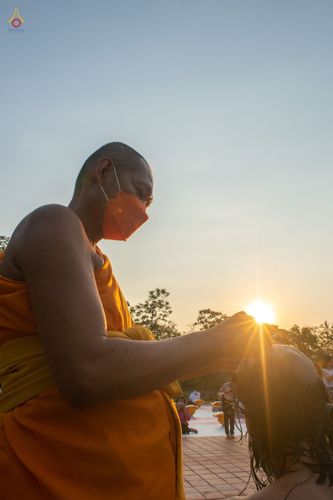 ภาพ No.43633:พิธีตัดปอยผมธรรมทายาท ณ เมืองโบราณ จ.สมุทรปราการ