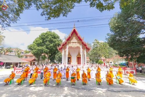 ภาพ No.40090:พิธีตัดปอยผม ปลงผม ขอขมารับผ้าไตรและพิธีบรรพชา ในโครงการอุปสมบท บูชาธรรมมหาปูชนียาจารย์ ประจำปี 2564 ชุดที่ 9