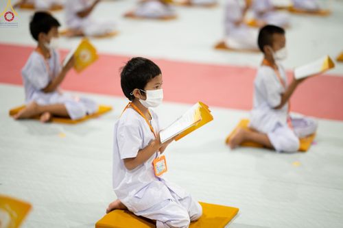 ภาพ No.43799:ประมวลภาพการเข้าโครงการบรรพชาสามเณรฟื้นฟูพระพุทธศาสนาทั่วไทย พ.ศ. 2565 วันแรก ณ ศูนย์อบรมวัดพระธรรมกาย