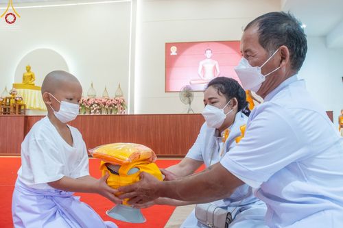 ภาพ No.44941:ประมวลภาพพิธีบรรพชา ในโครงการบรรพชาสามเณรฟื้นฟูพระพุทธศาสนาทั่วไทย ณ ศูนย์อบรมเยาวชนกาญจนบุรี