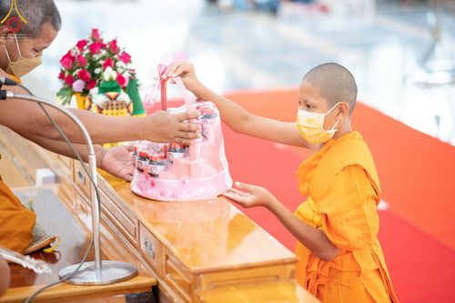 ภาพ No.44072:ประมวลภาพพิธีบรรพชาสามเณร โครงการบรรพชาสามเณรฟื้นฟูพระพุทธศาสนาทั่วไทย ณ ศูนย์อบรมเยาวชนธุดงคสถานชุมพร