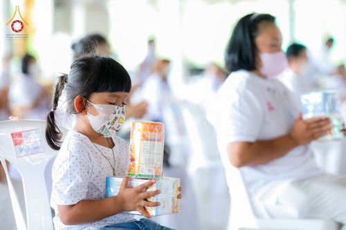 ภาพ No.49886:ประมวลภาพพิธีถวายคิลานเภสัช และอุปกรณ์ทางการแพทย์แด่คณะสงฆ์ วันเสาร์ที่ 20 สิงหาคม พ.ศ. 2565