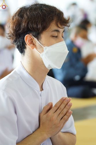 ภาพ No.48196:ประมวลภาพพิธีถวายผ้าอาบน้ำฝน และประทีปโคมไฟ เนื่องในวันอาสาฬหบูชา ประจำปี 2565