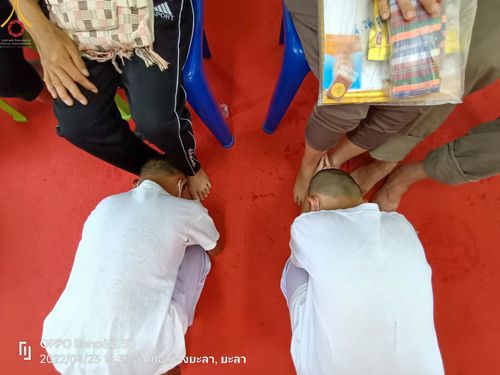 ภาพ No.45754:ประมวลภาพกิจกรรม โครงการบรรพชาสามเณรฟื้นฟูพระพุทธศาสนาทั่วไทย ณ วัดเวฬุวัน และศูนย์ปฏิบัติธรรมและอบรมเยาวชนยะลา