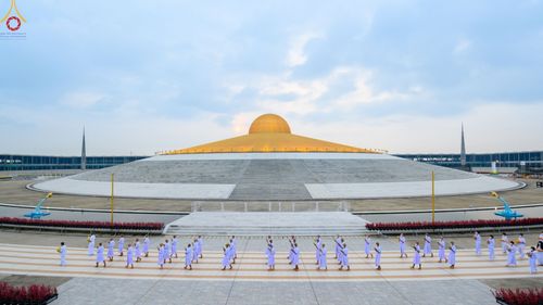 ภาพ No.51000:ประมวลภาพพิธีบรรพชาอุปสมบท โครงการบรรพชาอุปสมบทหมู่ รุ่นวันครูวิชชาธรรมกาย ปีพุทธศักราช 2565