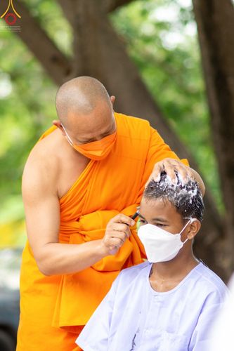 ภาพ No.43896:ประมวลภาพพิธีปลงผมธรรมทายาท โครงการบรรพชาสามเณรฟื้นฟูพระพุทธศาสนาทั่วไทย ณ ศูนย์อบรมเยาวชนนครปฐม