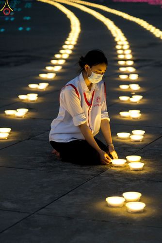 ภาพ No.46316:ประมวลภาพพิธีจุดวิสาขประทีป 2565 ณ วัดพระธรรมกาย