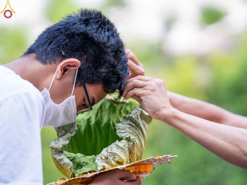 ภาพ No.44455:ประมวลภาพพิธีปลงผม โครงการบรรพชาสามเณรหน่อแก้วเปรียญธรรมรุ่นที่ 10