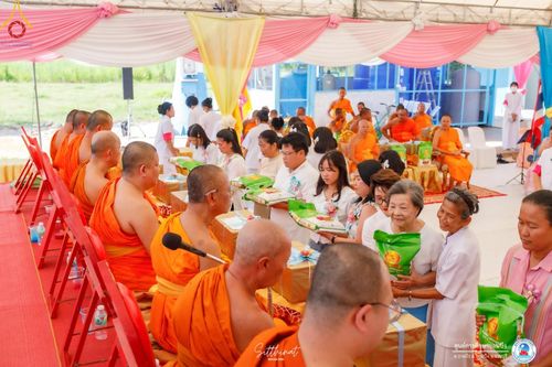 ภาพ No.161118:พิธีถวายมหาสังฆทาน 31 วัด , พิธีบุพเปตพลี , พิธีไถ่ชีวิตโค และ ปล่อยพันธ์ุปลาจำนวน 50,000 ชีวิต ณ ศูนย์การศึกษาจอมบึง ต.รางบัว อ.จอมบึง จ.ราชบุรี วันที่ 28 กันยายน พ.ศ. 2567