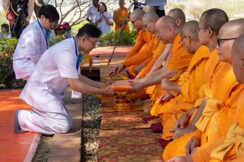 ภาพ No.130523:พิธีบรรพชาธรรมทายาท ในโครงการบรรพชา 1,250 รูป ณ แดนประสูติ สวนลุมพินี ประเทศเนปาล วันที่ 9 มีนาคม พ.ศ. 2567