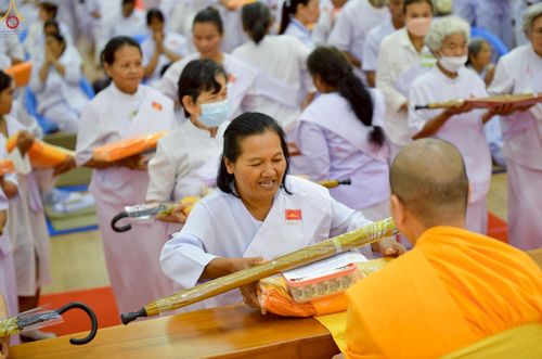 ภาพ No.250117:วันที่ 26-28 กันยายน พ.ศ. 2568 โครงการอบรมอุบาสกแก้ว อุบาสิกาแก้ว รุ่นที่ 3 ตัวแทนทอดกฐินสามัคคีทั่วไทย 30,000 วัด ณ ศูนย์ปฏิบัติธรรมจันทบุรี จ.จันทบุรี