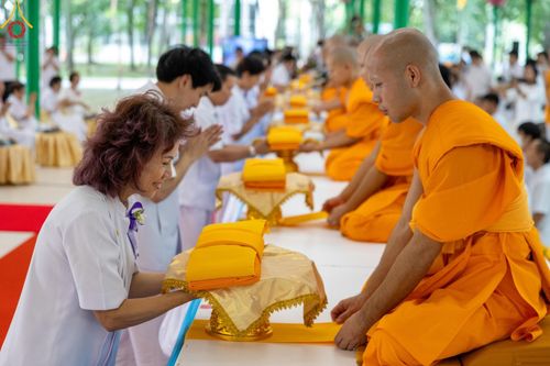 ภาพ No.136332:พิธีอุปสมบทสามเณรเตรียมสถาบันธรรมชัย รุ่นที่ 21 ณ โบสถ์พระไตรปิฏก วัดพระธรรมกาย วันเสาร์ที่ 4 พฤษภาคม พ.ศ.2567