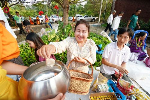 ภาพ No.206819:พิธีตักบาตรพระ 1,000 รูป ปืที่ 7 วันอาทิตย์ที่ 9 กุมภาพันธ์ พ.ศ. 2568 ณ วัดห้วยตองสัก อำเภอจอมทอง จังหวัดเชียงใหม่