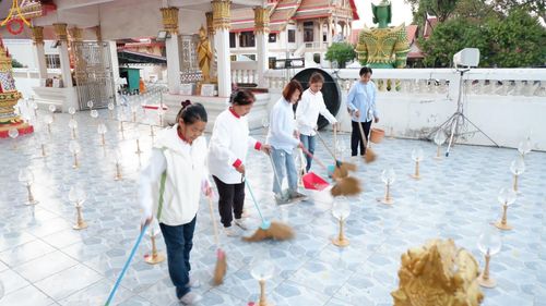 ภาพ No.205509:V.53 สารพัดV สารพัดดี ที่วัดโบสถ์บน ในโครงการธรรมยาตรา กตัญญูบูชา มหาปูชนียาจารย์ พระมงคลเทพมุนี(สด จนฺทสโร) พระผู้ปราบมาร อนุสรณ์สถาน 7 แห่ง ปีที่ 13 ระหว่างวันที่ 2-31 มกราคม พ.ศ. 2568