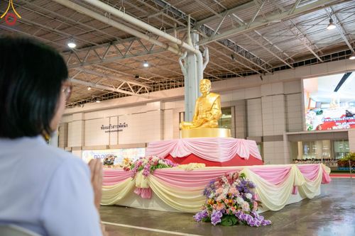 ภาพ No.154329:พิธีบูชาครูผู้ค้นพบวิชชาธรรมกาย ณ สภาธรรมกายสากล วัดพระธรรมกาย วันอังคารที่ 17 กันยายน พ.ศ. 2567