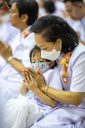 ภาพ No.134101:พิธีบูชาข้าวพระ  ในวันอาทิตย์ต้นเดือนที่ 7 เมษายน พ.ศ. 2567 ณ วัดพระธรรมกาย จ.ปทุมธานี