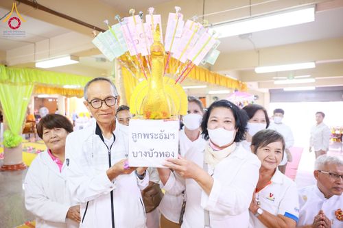 ภาพ No.196641:พิธีทอดผ้าป่าทำนุบำรุงศาสนสถาน ณ วัดไทยเจริญ ตำบลบางขุนกอง อำเภอบางกรวย จังหวัดนนทบุรี  ในโครงการธรรมยาตรา กตัญญูบูชา มหาปูชนียาจารย์ พระมงคลเทพมุนี(สด จนฺทสโร) พระผู้ปราบมาร อนุสรณ์สถาน 7 แห่ง ปีที่ 13 วันที่ 17 มกราคม พ.ศ. 2568