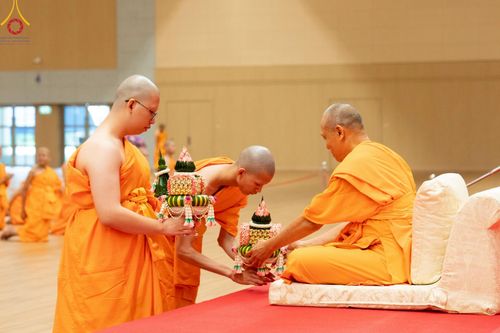 ภาพ No.215828:วันเสาร์ที่ 5 เมษายน พ.ศ. 2568 พิธีขอบรรพชา พิธีขอสรณคมน์และศีล  พิธีขอนิสสัย พิธีถวายบาตร ในโครงการบรรพชาสามเณรฟื้นฟูพระพุทธศาสนาทั่วไทย , โครงการหน่อแก้วเปรียญธรรม รุ่นที่ 13 ,  โครงการสามเณรยุวธรรมทายาท รุ่นที่ 33 , โครงการสามเณรมัชฌิมธรรมทายาท รุ่นที