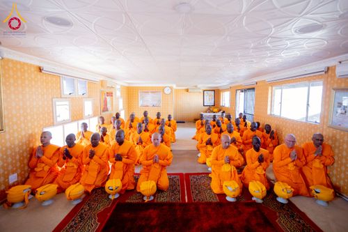 ภาพ No.231705:โครงการบรรพชาอุปสมบทหมู่ครั้งที่ 2 ณ วัดพระธรรมกายโจฮันเนสเบิร์ก ประเทศแอฟริกาใต้ วันอาทิตย์ 29 มิถุนายน พ.ศ. 2568