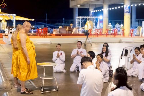 ภาพ No.241240:วันพุธที่ 27 สิงหาคม พ.ศ. 2568 พิธีฉลองชัยสวดมนต์ บทธัมมจักกัปปวัตตนสูตร ครบ 7,650,575,757 จบ ในวันธรรมชัย วัดพระธรรมกาย